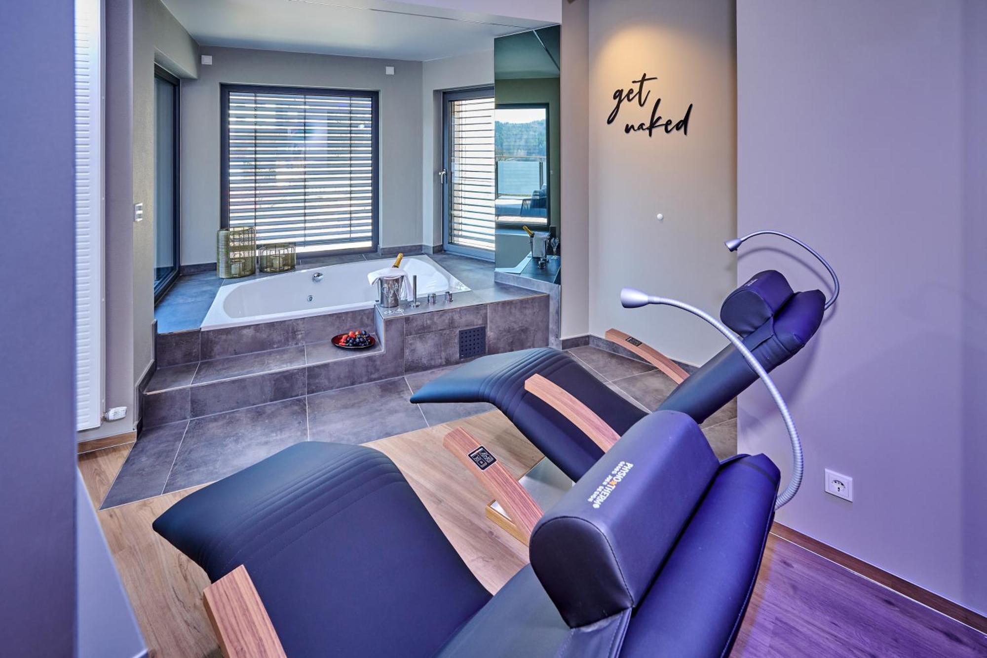 Landhotel Sternwirt - Das Wellnesshotel Zwischen Nuernberg Und Amberg Hogen Exterior photo