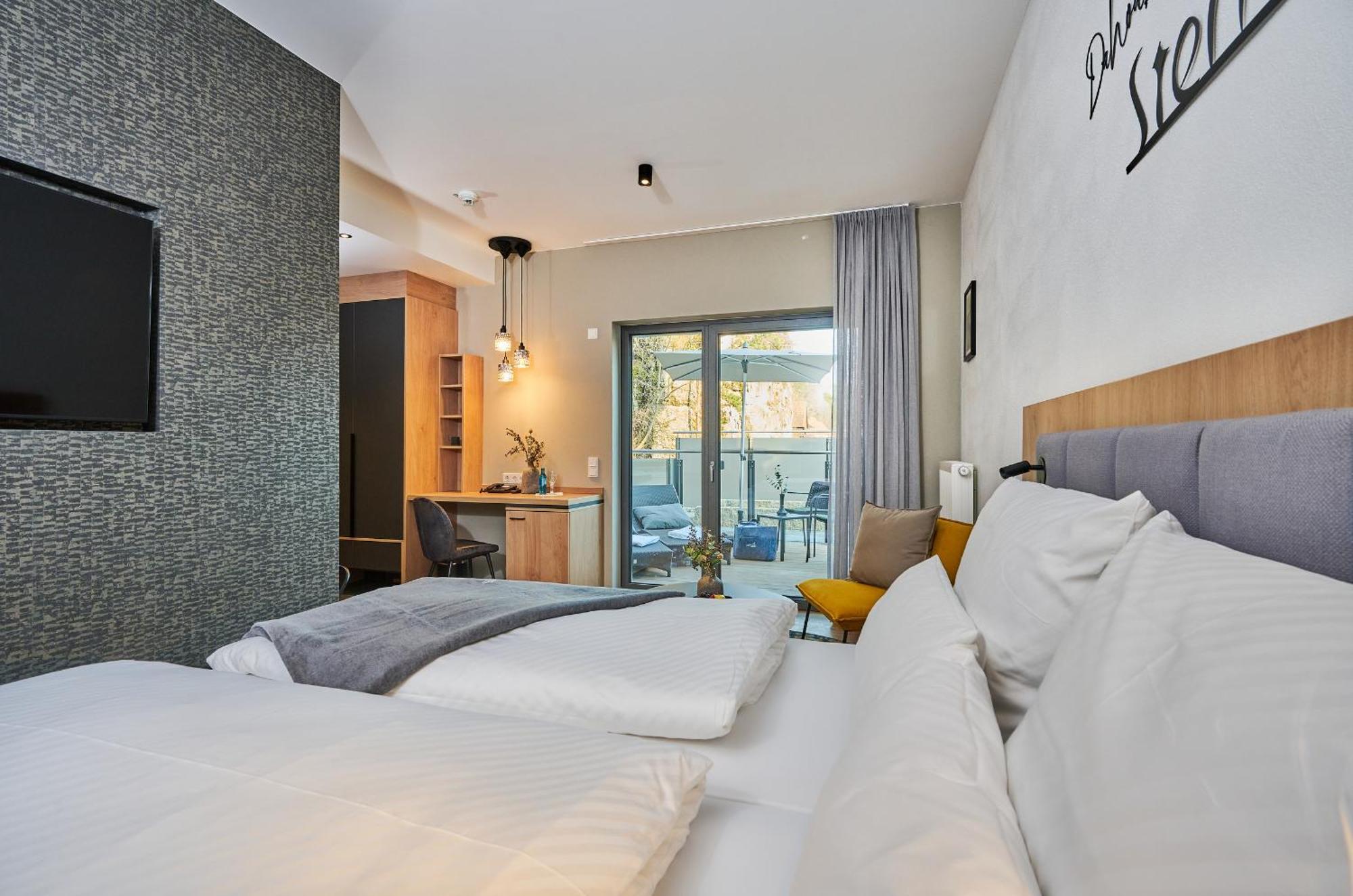 Landhotel Sternwirt - Das Wellnesshotel Zwischen Nuernberg Und Amberg Hogen Exterior photo