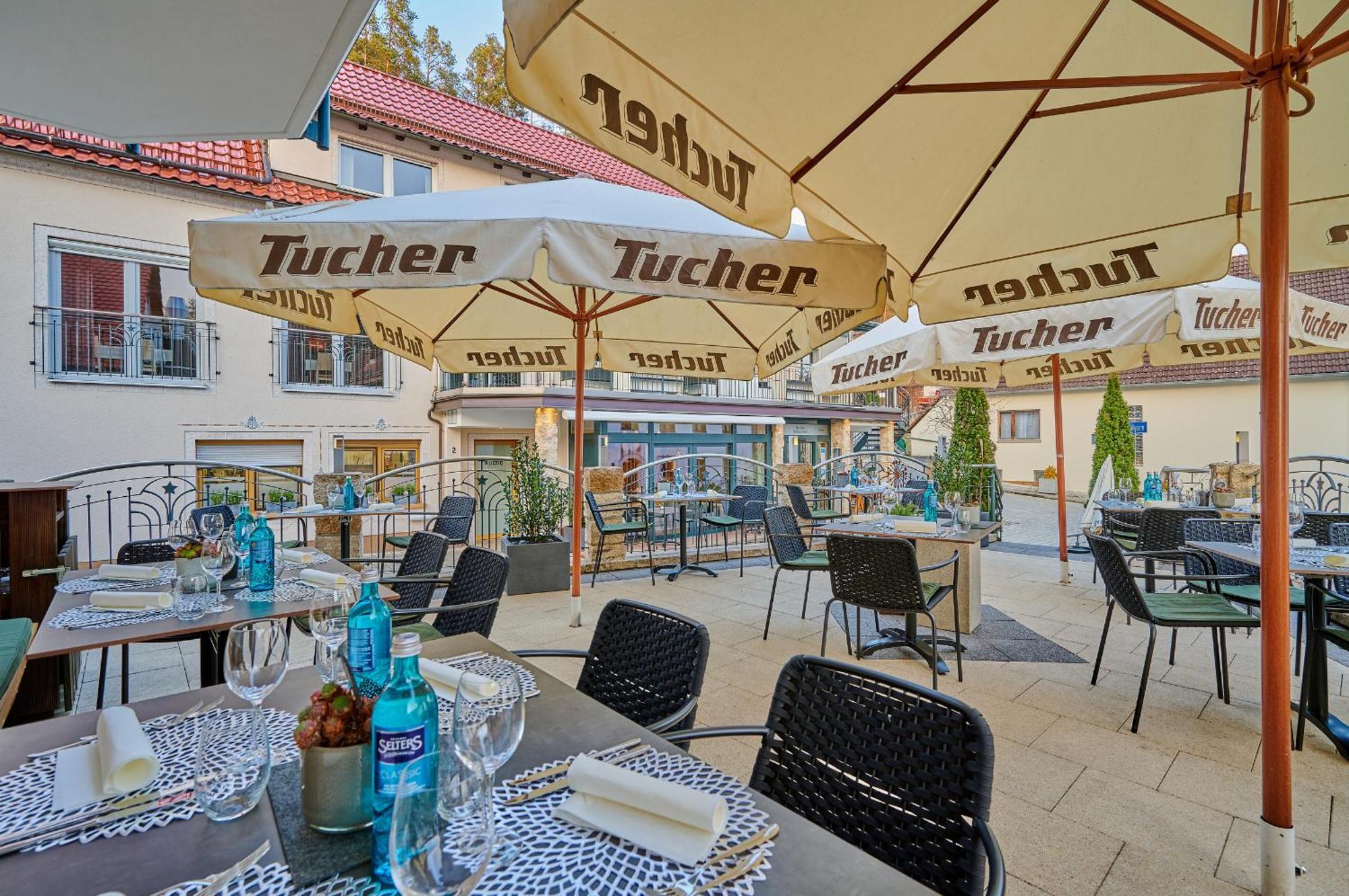 Landhotel Sternwirt - Das Wellnesshotel Zwischen Nuernberg Und Amberg Hogen Exterior photo